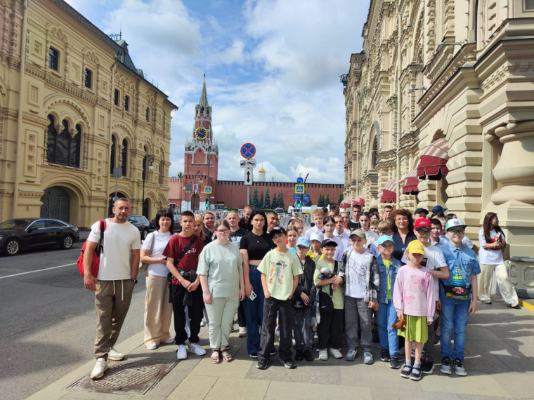Ученики 2а класса побывали в Москве.